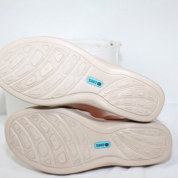 ZEES - Picture 10 of 11